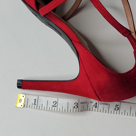 Christian Siriano Red Suede Pumps Size 9 - Picture 8 of 8